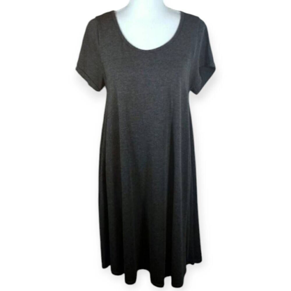 GRAY DRESS SZ.L EUC.  GORGEOUS DRESS IN EXCELLENT USED CONDITION.